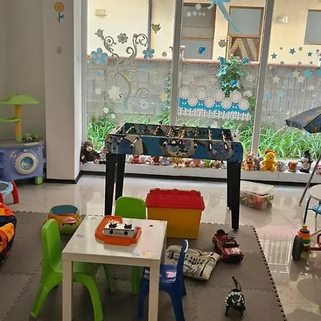 библиотеката بيت ضيافة