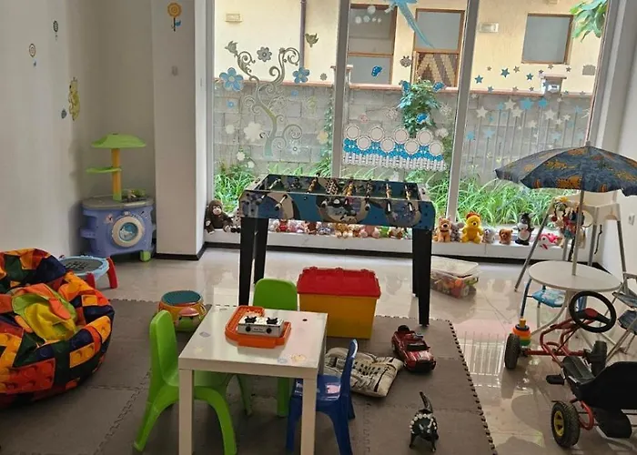 библиотеката بيت ضيافة